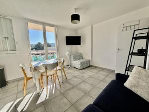 Charmant appartement avec terrasse et parking proche plage - FR-1-816-27