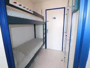 Studio Cabine avec Climatisation et Parking au Port, Proche Restaurants - FR-1-307-280