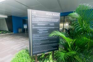 Alice in Wonderland Enchanting Makati Retreat 300 Mbps