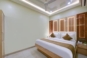 New Frontier - 2 Mins from OLD Delhi Railway Station & Chandni Chowk