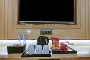 New Frontier - 2 Mins from OLD Delhi Railway Station & Chandni Chowk