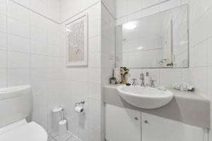 Belle Escapes - Seascape on Seaview - 1 Bedroom