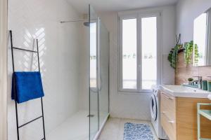 Appartements Paris Elegance Private Parking et Metro 2 minutes : photos des chambres