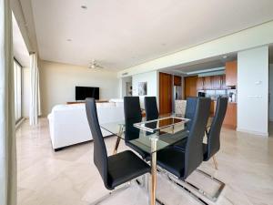 Serenity by the Sea Stunning Beachfront Condo #1003