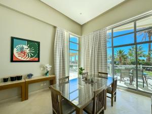 SplashStyle Ground Floor Poolside Condo #103