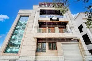 Palette Swaroop Nagar Formerly Shanti Kutir - Pukhrāyān