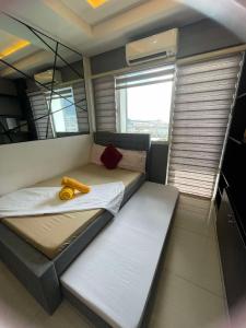 1553 moa view bigcut