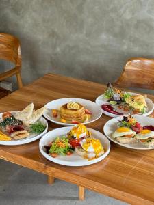 Insenja Ubud Villa & Resto