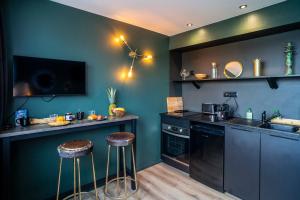 Appartements ONLOC - Le Romantique appart proche centre ville - Parking : photos des chambres