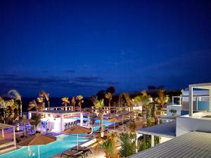 Aurora Luxury Suites