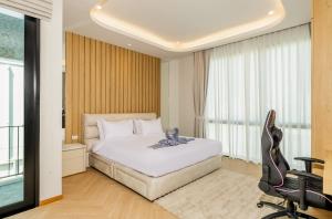 Bangtao Pool Villa with Home Cinema - PrymaVista