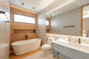 Bangtao Pool Villa with Home Cinema - PrymaVista