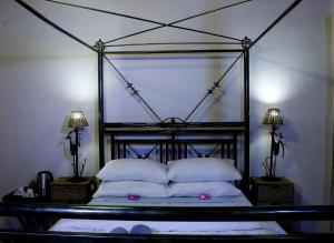 Canimambo at The Old Post Office Inn