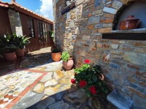 TERPOU StoneHouse and Suites Deluxe Family Suite