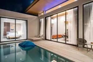 Villa Elara - Elegant 3BR Hideaway with Pool Concierge and Serenity - Ban Bo Rae