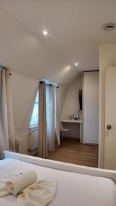 3 BHK Apt Haymarket Leicester Square Soho HY04