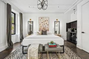 The Perfect Apt for Large Groups Sleeps 10