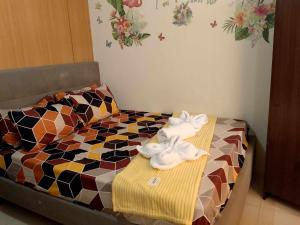 1103- 1bedroom 1 sofa bed 1 folding bed