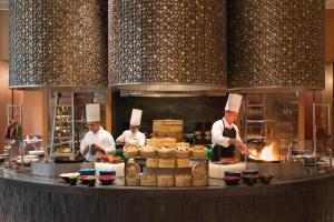 Shangri-La The Fort, Manila