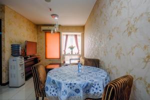 Comfort and Homey 2BR at Nifarro Park Apartment By Travelio