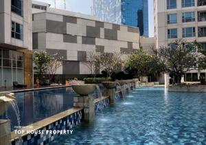 2 Bed Casa Grande Mall Kota Kasablanka View Swimming Pool By Travelibu