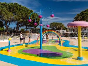 Campings Mobil-home a 100m des plages - tout equipe - 8 pers - Camping Siblu 4 etoiles : photos des chambres