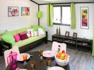 Chalets Cottage climatise, piscine, nature : photos des chambres