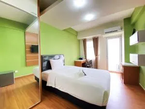 Modern Studio Room at Oxford Jatinangor Apartment By Travelio - Sumedang