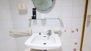 Extra Spacious and Homey 2BR at Kondominium Puncak Marina Apartment By Travelio