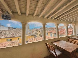 Appartements Toits Vieil Aix - Appartement de charme avec terrasse d'exception centre ville historique proche Cardeurs Et Mairie : photos des chambres