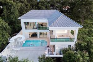 Funstay Ultimate Villa