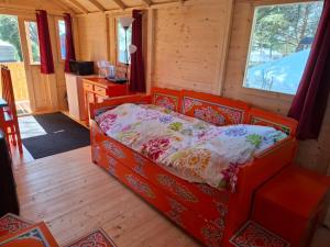 Campings Le Village Insolite yourte et roulotte : photos des chambres