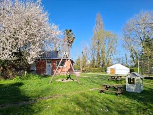 Campings Le Village Insolite yourte et roulotte : photos des chambres