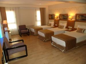 Quadruple Room room in Hotel Baylan Basmane