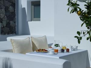 Aurora Luxury Suites Santorini Greece