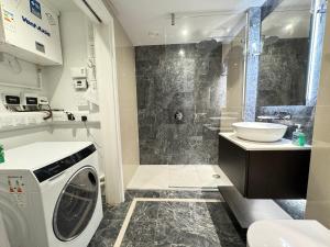 Spacious 2-Bedroom Apartment Near Paddington & Hyde Park