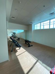 Studio Apartment I 15 MIN to International Airport
