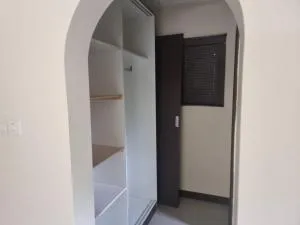 Buena Vista Sakumono, Accra - Тема