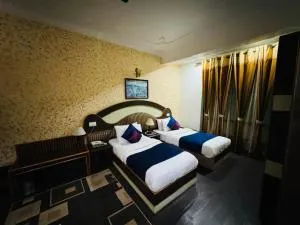 Moon walkresidency mountain view - Banikhet