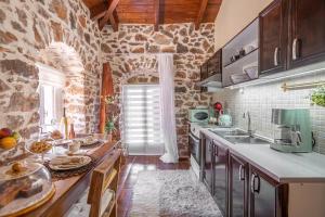 Stirida Stone House