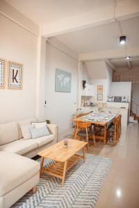 Spacious Relaxing Townhouse with Rooftop in Ekamai