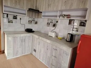 A small house with space to farm - Sundarijal