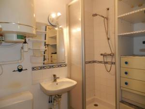 Appartements Appartement 2 pieces 4 couchages a LA LONDE LES MAURES LAL150-091 : photos des chambres