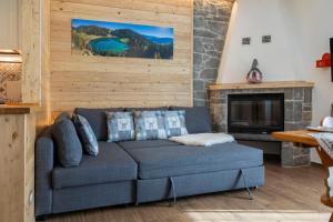 Altissimood, Borno Ospitar