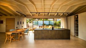 Luxury Villa with unmatched view and Sea-Fall Pool img20