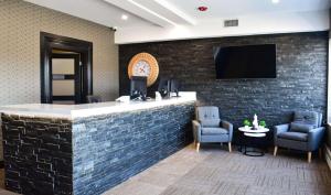 Big Bird Inn Wawa, SureStay Collection by Best Western