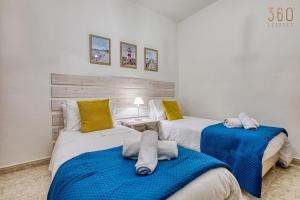 Charming 3BR Maisonette with private Backyard & AC by 360 Estates