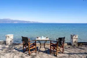 The Greek Getaway - Lambírion