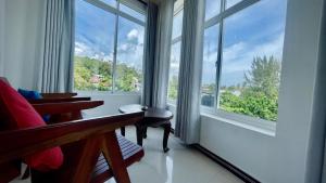 Peacock Beach Hotel Unawatuna