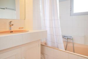 Maison de vacances avec grand jardin - la Chaume - 8 personnes